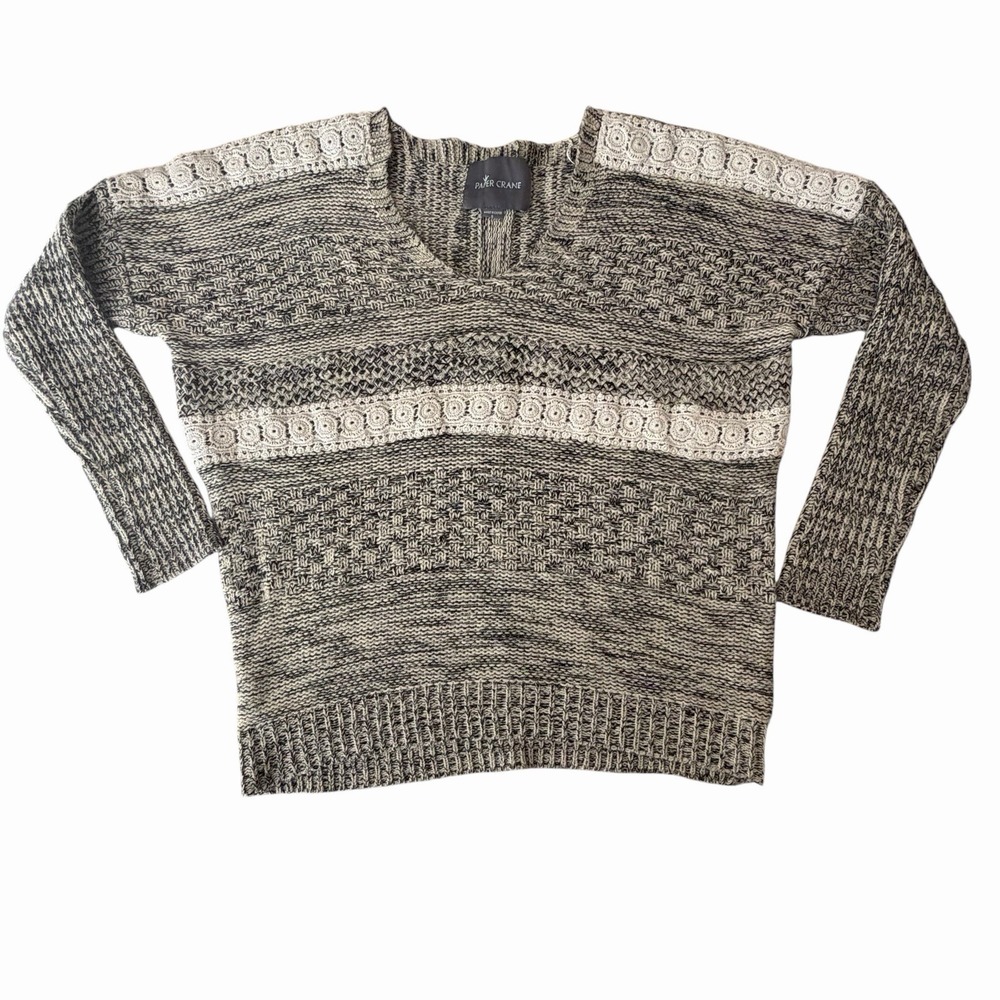 Paper Crane Marled Sweater V-Neck Small Gray White Embroidered Crochet Lace EUC